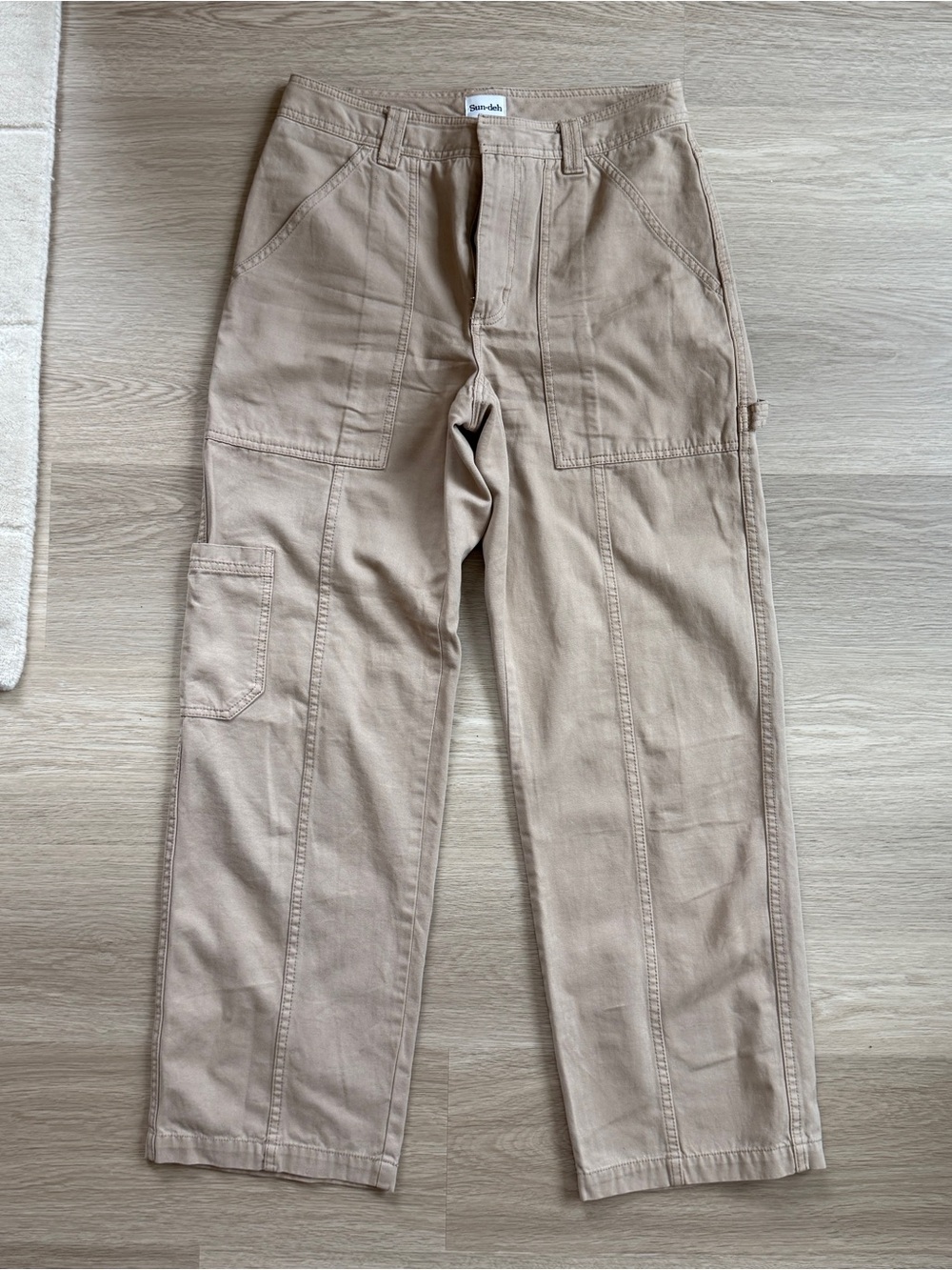 Aritzia cargo pant in size 8